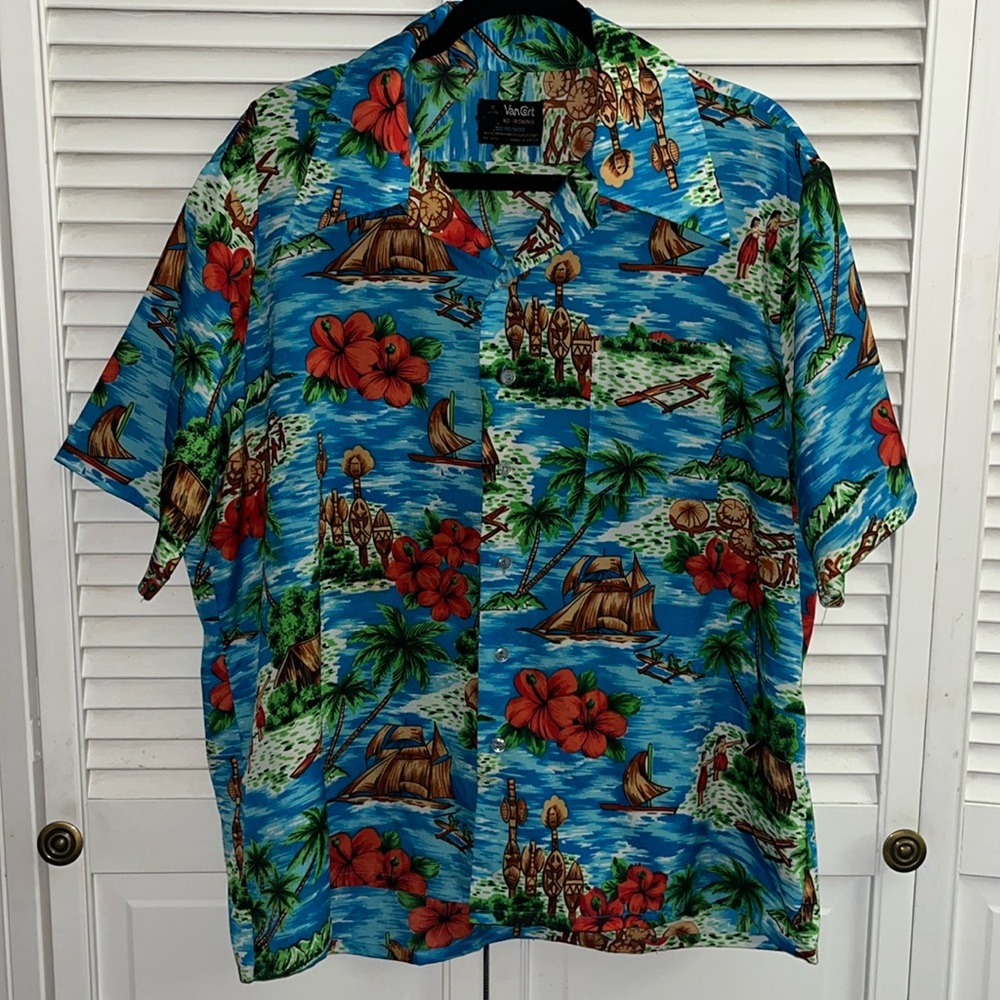 Vintage single stitch Hawaiian Aloha Tiki beachy resort button down shirt